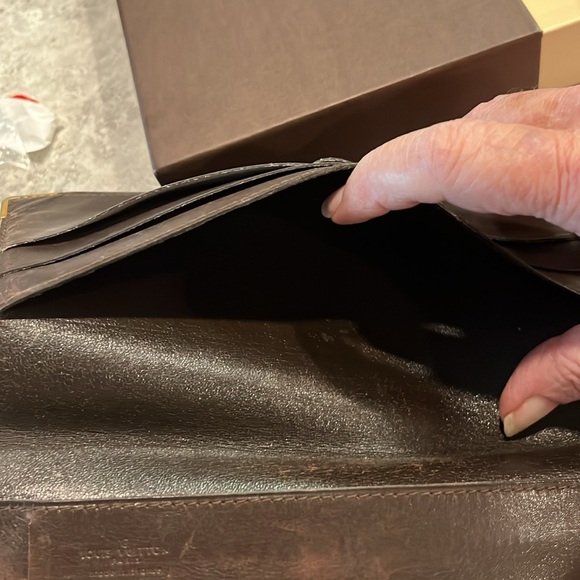 Authentic Louis Vuitton wallet, authentic beautiful with box - Picture 8 of 10